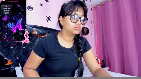 Snapshot of azul_moonn chatting on October 18, 4:27 am azul_moonn online show from October 18, 4:27 am
