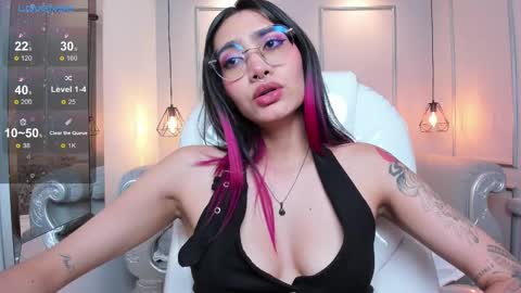 Snapshot of azurakindong chatting on March 3, 10:20 pm Azura online show from March 3, 10:20 pm