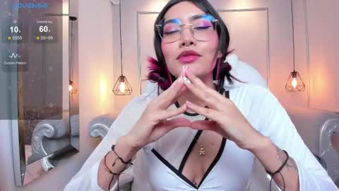 Snapshot of azurakindong chatting on March 1, 1:43 am Azura online show from March 1, 1:43 am