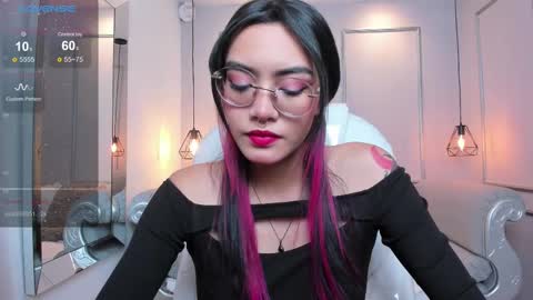 Snapshot of azurakindong chatting on March 7, 7:27 pm Azura online show from March 7, 7:27 pm