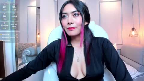 Snapshot of azurakindong chatting on February 9, 1:33 am Azura online show from February 9, 1:33 am
