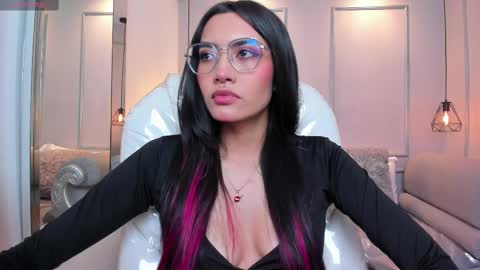 Snapshot of azurakindong chatting on October 6, 7:20 pm Azura online show from October 6, 7:20 pm