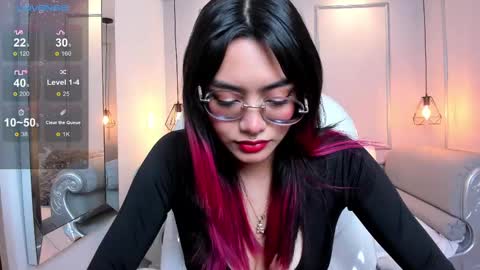 Snapshot of azurakindong chatting on February 12, 7:24 pm Azura online show from February 12, 7:24 pm
