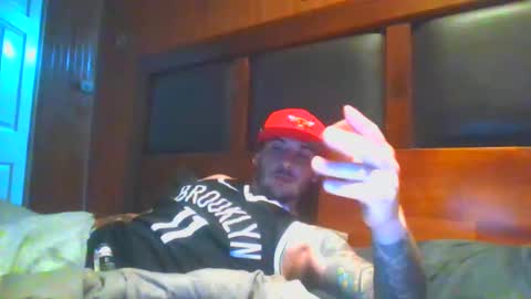 Snapshot of baadddboooy69 chatting on October 20, 1:32 am baadddboooy69 online show from October 20, 1:32 am