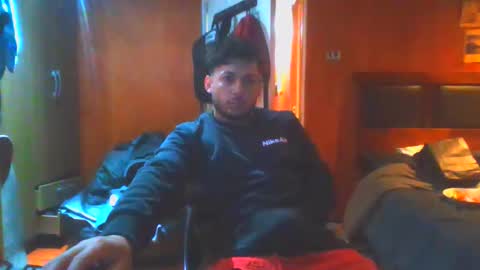 Snapshot of baadddboooy69 chatting on October 6, 1:34 am baadddboooy69 online show from October 6, 1:34 am