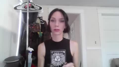 Fern Browning online show from October 16, 2:17 pm