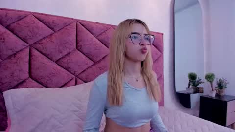 Maddie online show from February 12, 7:28 pm