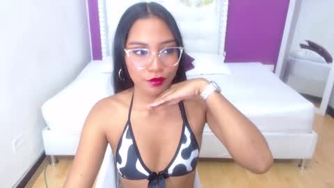 valentina online show from March 6, 1:57 pm