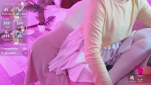 Snapshot of baby_debbie chatting on October 17, 11:09 pm Debora online show from October 17, 11:09 pm