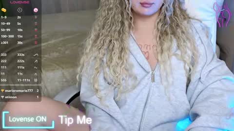 Snapshot of baby_debbie chatting on February 27, 1:52 am Debora online show from February 27, 1:52 am