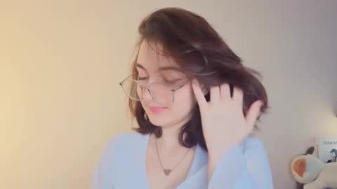 Emily online show from March 13, 7:33 am