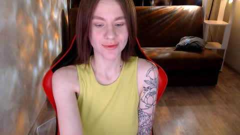 baby_kitte online show from December 17, 4:19 am