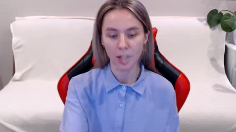 baby_kitte online show from February 14, 5:30 am