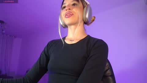  NYX  online show from January 8, 2:06 am