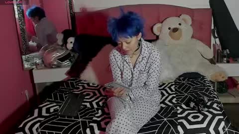 baby_punkk online show from February 22, 3:36 pm