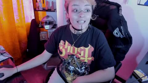 baby_punkk online show from January 23, 6:35 pm