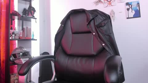 baby_punkk online show from January 27, 8:49 pm