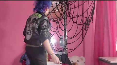 baby_punkk online show from March 1, 9:04 pm