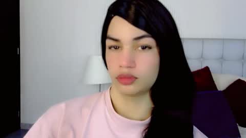 Snapshot of baby_sky01 chatting on October 4, 7:22 pm KENDALL online show from October 4, 7:22 pm