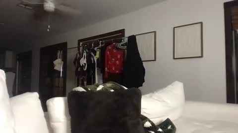 Elle online show from January 8, 4:07 am