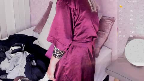 babyfoxxx_ online show from April 1, 11:11 am