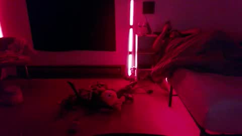 babyhawk88888 online show from November 19, 8:46 am