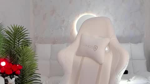 Snapshot of babyisperfect chatting on September 15, 3:52 am Sophia online show from September 15, 3:52 am