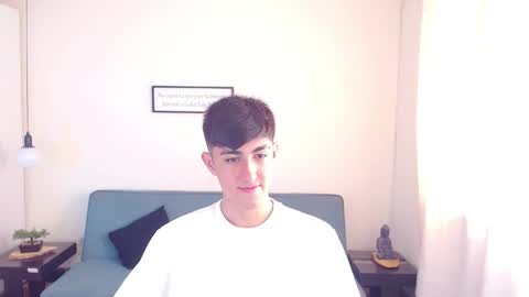Snapshot of babymaik chatting on March 11, 1:56 pm babymaik online show from March 11, 1:56 pm