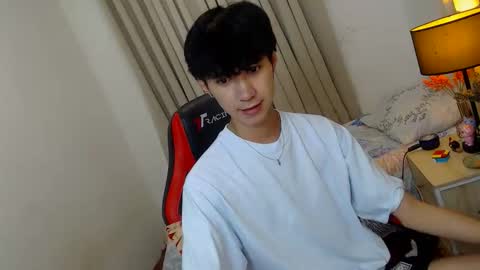 Snapshot of babymasterbater chatting on September 16, 7:22 am call me james online show from September 16, 7:22 am