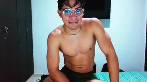 sebas online show from October 25, 4:35 am