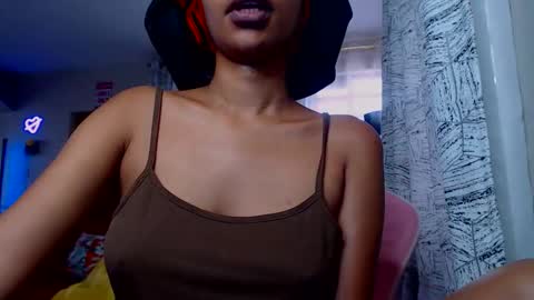 sueh online show from March 23, 5:12 am