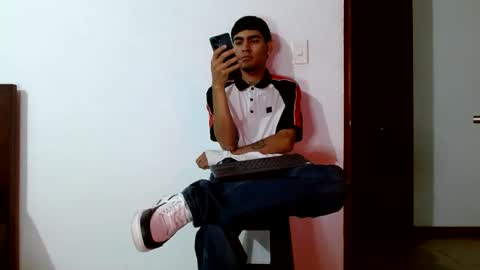 Vanessa and  Cash Master online show from December 30, 8:04 pm