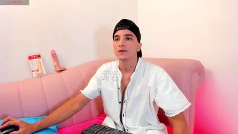 bad_boy_21_ online show from March 11, 11:08 pm