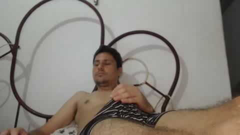 Snapshot of bad_boy_3 chatting on October 30, 11:38 pm      online show from October 30, 11:38 pm