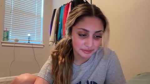 badbihdani18 online show from May 12, 2:31 am
