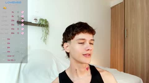 jhojan online show from December 1, 9:24 pm