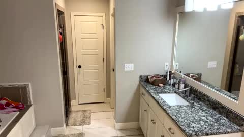 HotWifeFun32 online show from December 24, 2:43 am