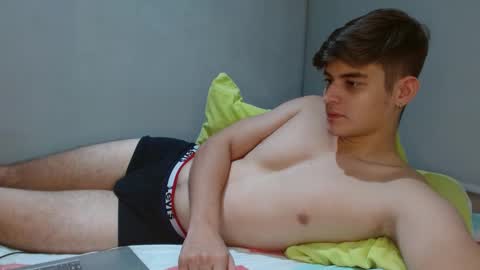 Snapshot of badbunny_69_ chatting on February 11, 7:12 am badbunny_69_ online show from February 11, 7:12 am