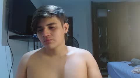 badbunny_69_ online show from January 13, 6:32 am