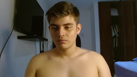 badbunny_69_ online show from April 5, 12:40 am