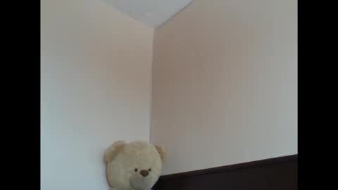 baddie_bunnie online show from April 12, 9:46 am