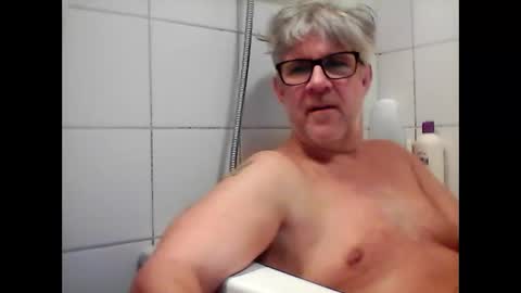 baggelina75 online show from January 14, 7:21 pm