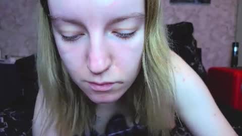 holly online show from December 2, 3:43 pm