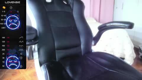 IM BAILEY online show from March 8, 8:44 am