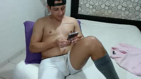 YOANDRES online show from February 19, 2:44 pm