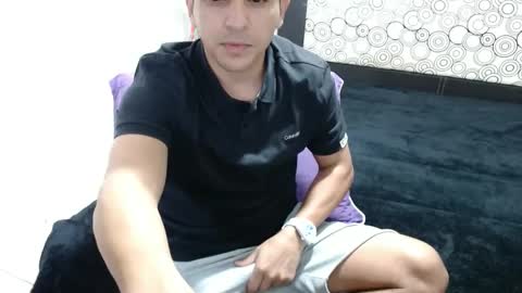 YOANDRES online show from February 9, 3:12 pm