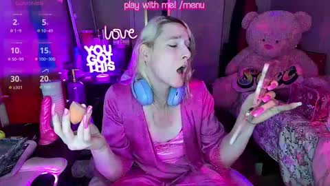 Bambi Sparkles TS online show from March 31, 3:07 am