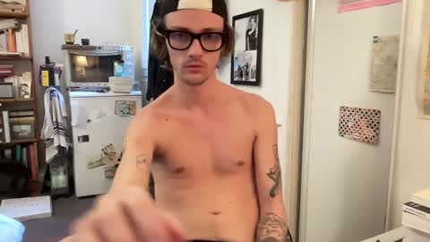 Snapshot of baptisteriviere chatting on January 10, 3:27 pm baptisteriviere online show from January 10, 3:27 pm