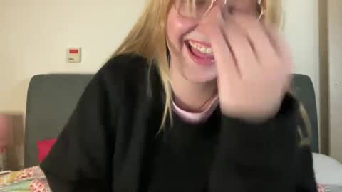 Snapshot of barbiegirl966 chatting on December 26, 9:26 pm barbiegirl966 online show from December 26, 9:26 pm