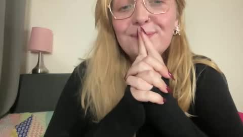 Snapshot of barbiegirl966 chatting on February 1, 9:51 pm barbiegirl966 online show from February 1, 9:51 pm